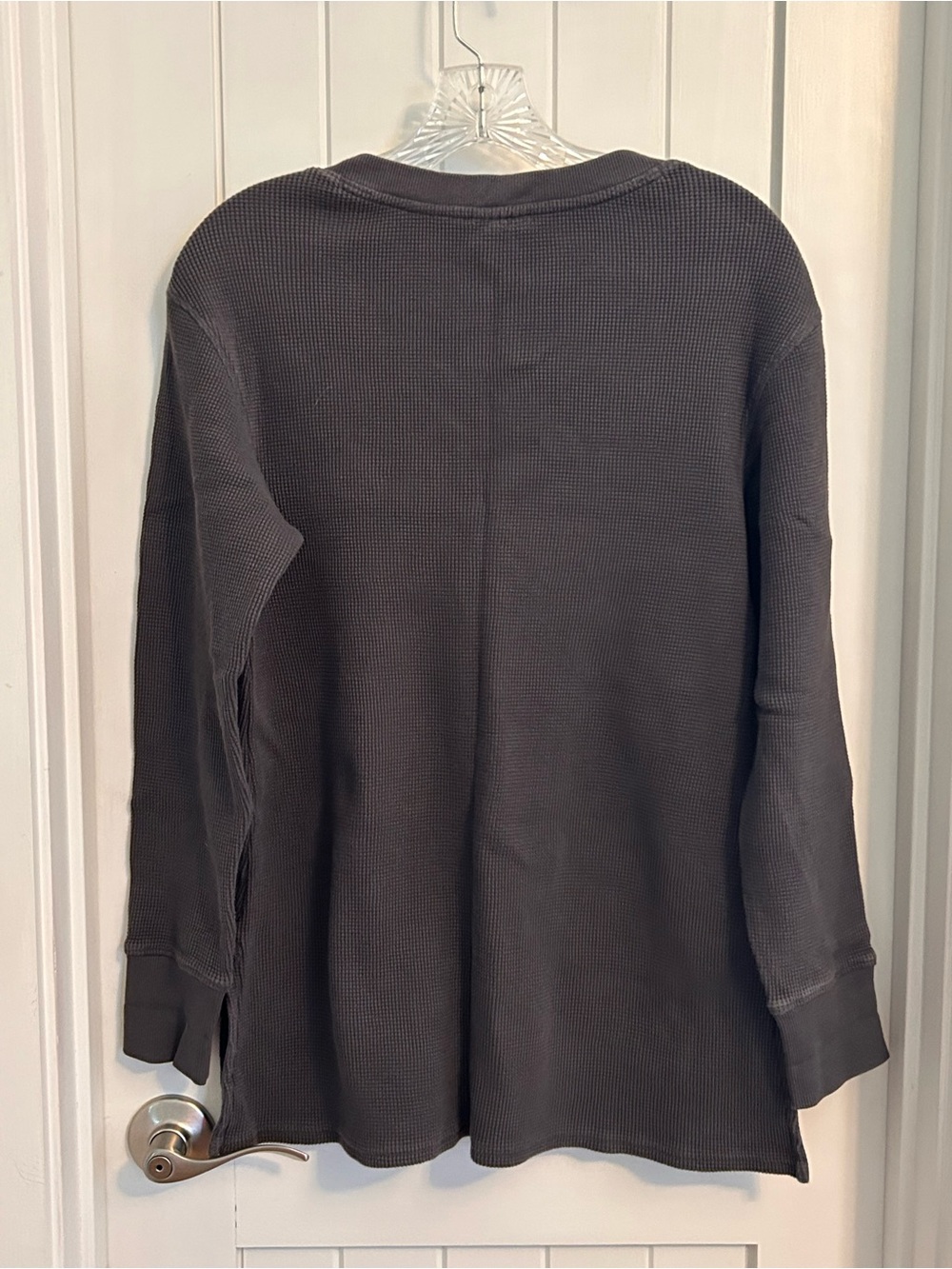 Pact Women's V-Neck Waffle Knit Sweater Charcoal Organic Cotton Small - Picture 2 of 4